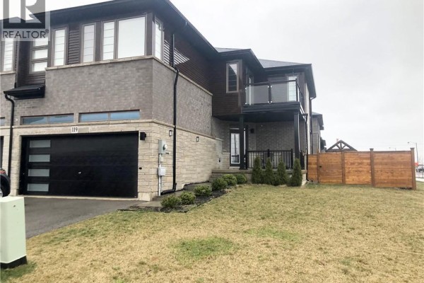 Townhouse for rent at 119 Greenwich Avenue, Stoney Creek, ON - MLS® b5Kxuv
