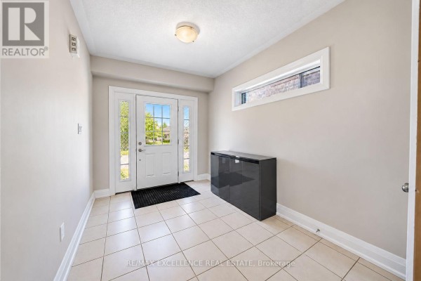 Living room - 119 Ian Ormston Drive, Kitchener, ON N2P0K3 Photo 3