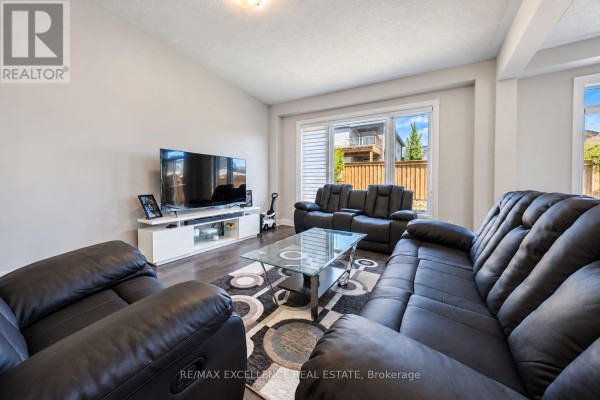 Dining room - 119 Ian Ormston Drive, Kitchener, ON N2P0K3 Photo 4