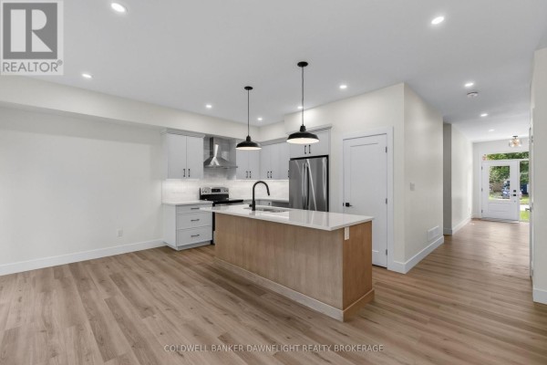 Kitchen - 119 James Street, North Middlesex, ON N0M1A0 Photo 4