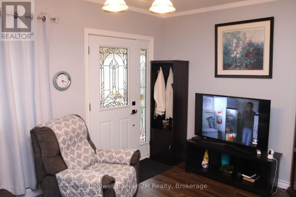 119 Nassau Street, Oshawa, ON L1J4A3 Photo 4