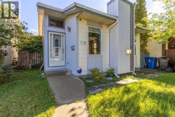 Living room - 119 Red Crow Boulevard W, Lethbridge, AB T1K5N2 Photo 4