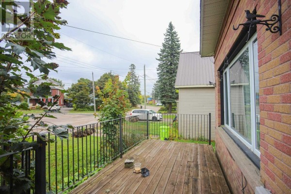 Living room - 119 Salisbury Ave, Sault Ste Marie, ON P6B1M3 Photo 3