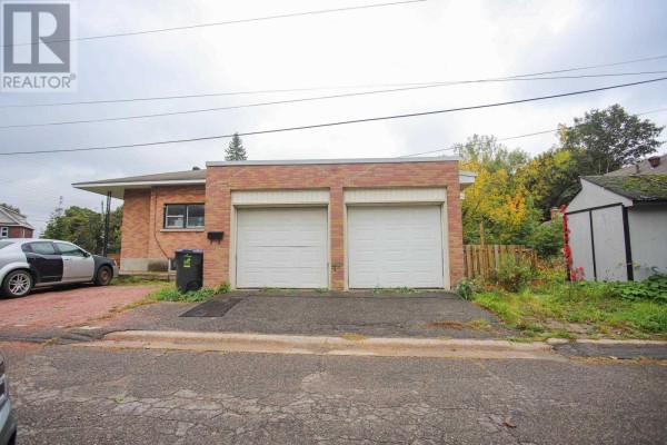 Primary Bedroom - 119 Salisbury Ave, Sault Ste Marie, ON P6B1M3 Photo 4
