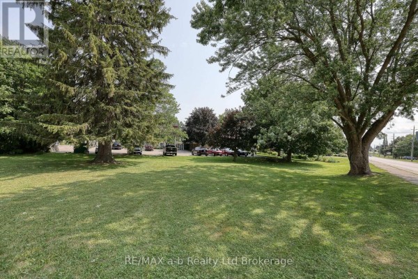 119 Woodstock Street S, East Zorra Tavistock, ON N0B2R0 Photo 3
