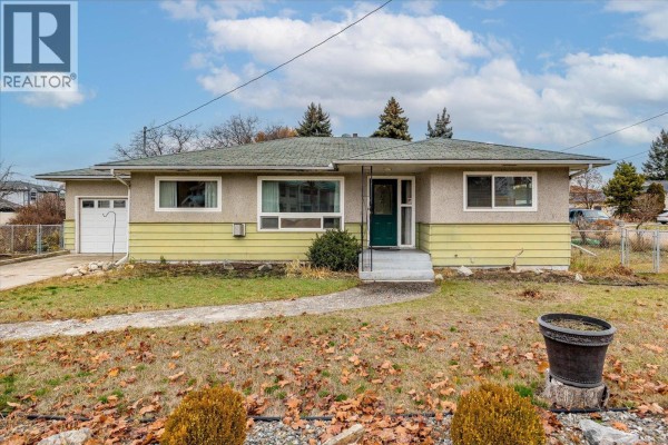Kitchen - 1190 Guisachan Road, Kelowna, BC V1Y7X4 Photo 4