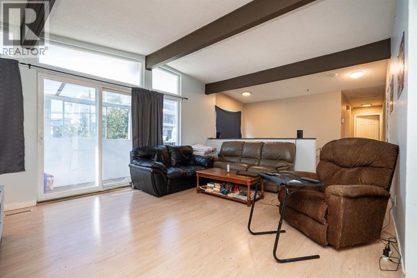 11900 Burnett Street, Maple Ridge, BC V2X6P5 Photo 5