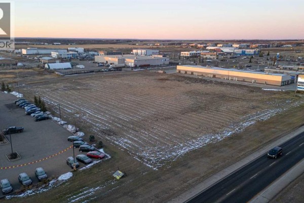 11902 99 Avenue, Grande Prairie, AB T8W0C7 Photo 4