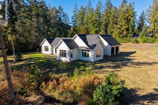 1191 Evergreen Way, Parksville