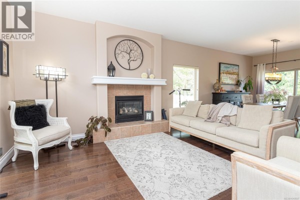 1191 Rosemount Close, Parksville, BC, photo 3