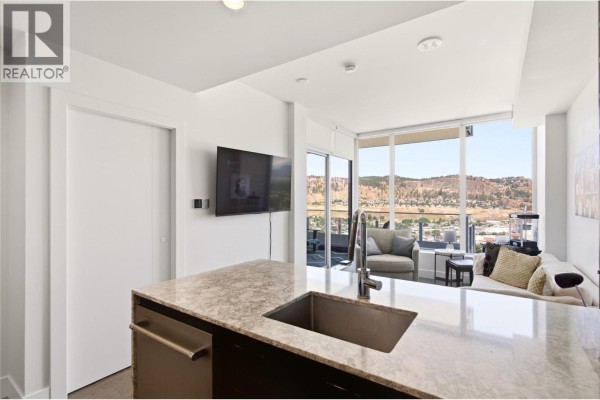 Kitchen - 1191 Sunset Drive Unit# 2307, Kelowna, BC V1Y0J4 Photo 5