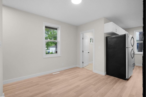 Primary Bedroom - 11918 86 St Nw, Edmonton, AB T5B3K2 Photo 4