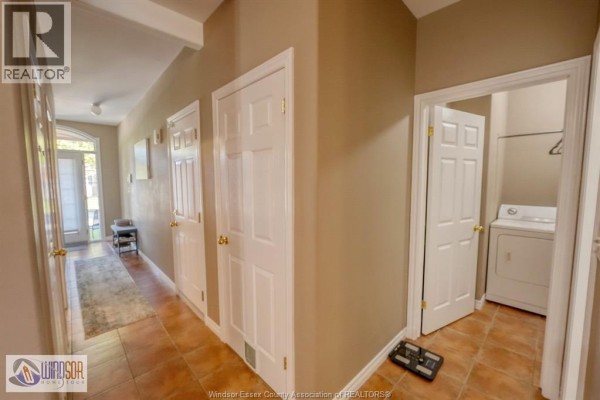 Recreation room - 11925 Cobblestone, Windsor, ON N8P1T7 Photo 4