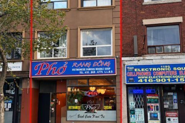 1193 St Clair Avenue W, Toronto