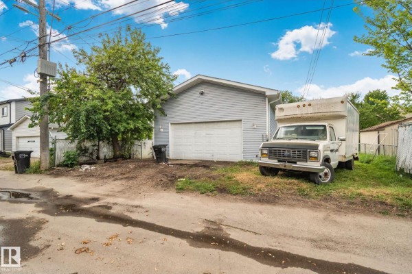 11935 125 St Nw, Edmonton, AB, photo 3