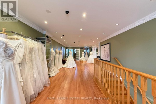 1194 St Clair Avenue W, Toronto, ON, photo 3