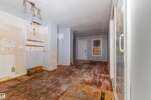 11944 68 St Nw, Edmonton, AB T5B1P7 Photo 5