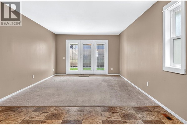 4pc Ensuite bath - 1195 14th Street Unit# 14, Kamloops, BC V2B5V2 Photo 5