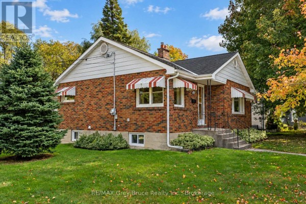 Kitchen - 1195 4th Avenue W, Owen Sound, ON N4K4W3 Photo 3