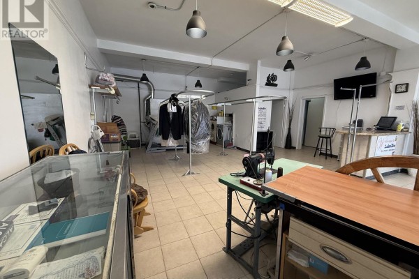 1195 Lakeshore Road E, Mississauga, ON L5E1G1 Photo 5