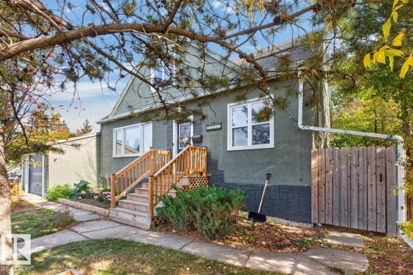 11953 St Albert Tr Nw, Edmonton, AB, photo 3