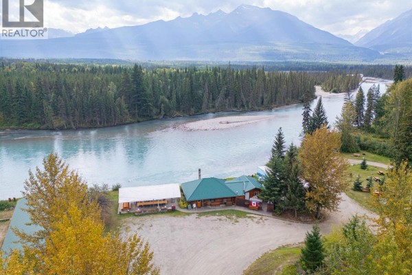 11957 L'heureux (tete Jaune Lodge), Valemount, BC V0J2E0 Photo 5