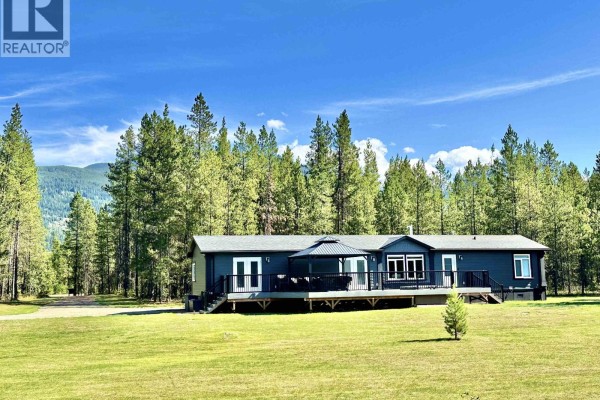 Kitchen - 11975 Blackman Road, Valemount, BC V0E2Z0 Photo 2