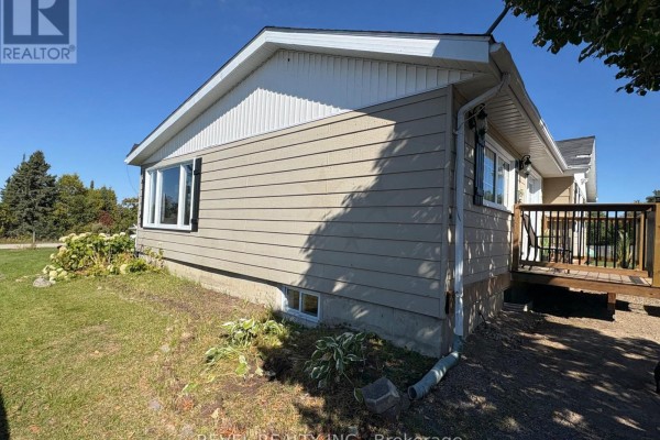 Laundry room - 1198 Nahma Road, Cochrane, ON P0L1C0 Photo 2