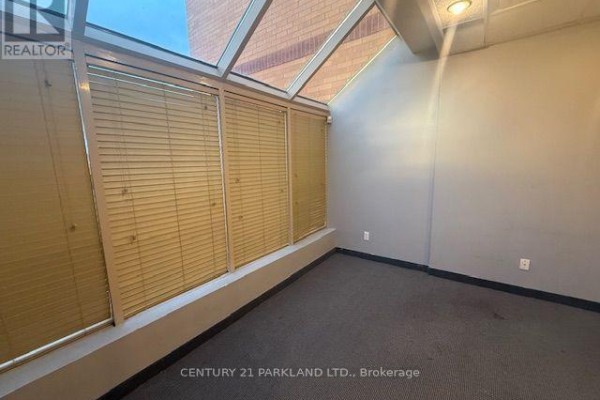 11a - 400 Creditstone Road, Vaughan, ON L4K3Z3 Photo 2