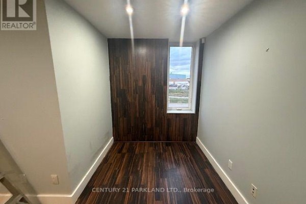 11b - 400 Creditstone Road, Vaughan, ON L4K3Z3 Photo 5