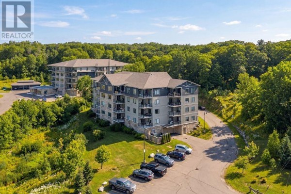 11c Salt Dock Road Unit# 404, Parry Sound, ON P2A3B6 Photo 4
