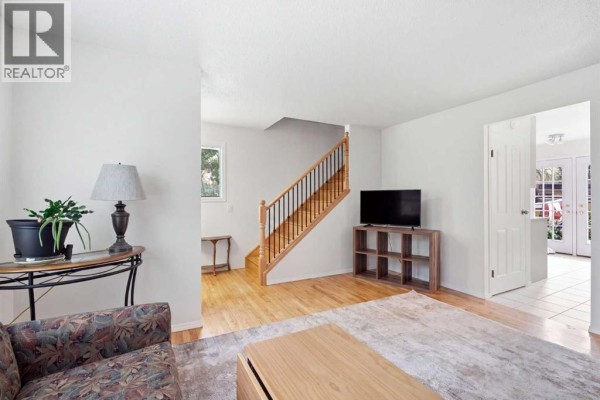Primary Bedroom - 12, 800 Bowcroft Place, Cochrane, AB T4C1B9 Photo 5