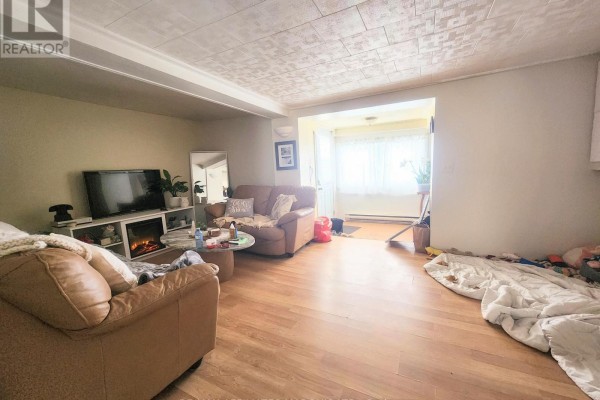 12 - 12a Cartier Avenue, Cornwall, ON K6J4B4 Photo 2