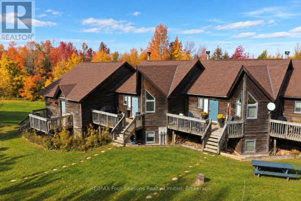 1945 Nottawasaga 10 Concession S, Clearview, ON L0M1H0 Photo 2