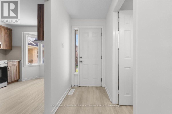 Bedroom - 12 - 2f Castlebrook Lane, Ottawa, ON K2G5E2 Photo 4