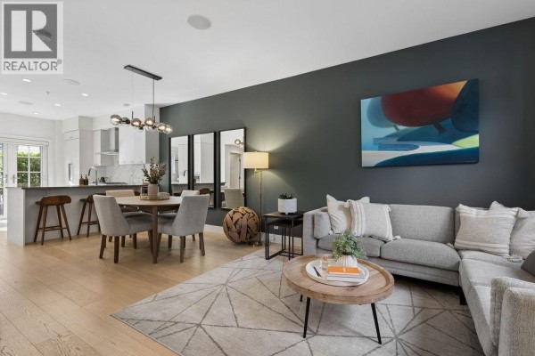12 1133 Ridgewood Drive, North Vancouver, BC V7R0A4 Photo 2