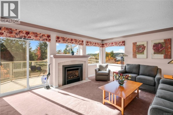 Family room - 12 118 Aldersmith Pl, View Royal, BC V9A7M9 Photo 4