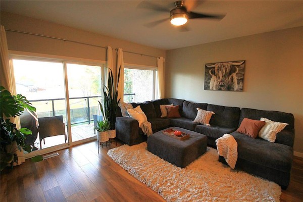 Kitchen - 12 133 Ste-agathe Street, Ste Agathe, MB R0G1Y0 Photo 3