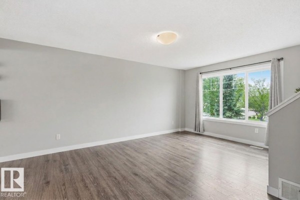 Primary Bedroom - #12 1391 Starling Dr Nw, Edmonton, AB T5V1T7 Photo 4
