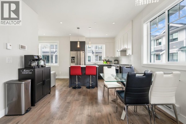 12 189 Wood Street, New Westminster, BC V3M0L7 Photo 4
