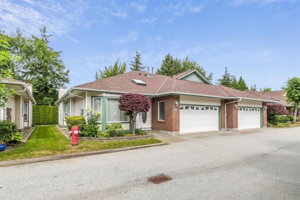 12 18939 65 Avenue, Surrey, BC V3S8Y2 Photo 2