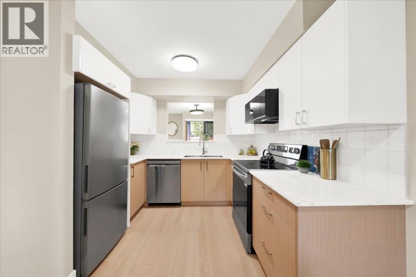 12 3851 Blundell Road, Richmond, BC V7C4P7 Photo 4