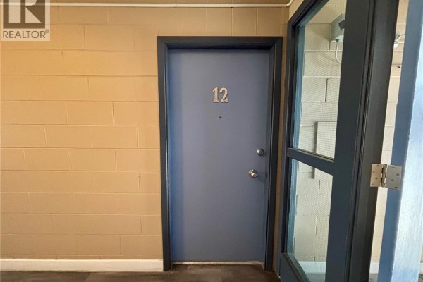 Foyer - 12 405 Lorne Street N, Regina, SK S4R3B2 Photo 3