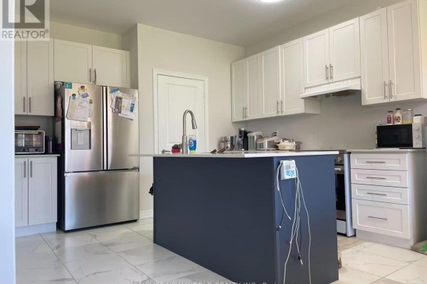 12 Ainslie Hill Crescent, Georgina, ON L0E1R0 Photo 3