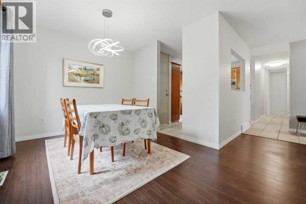 Kitchen - 12 Anders Street, Red Deer, AB T4R1B8 Photo 3