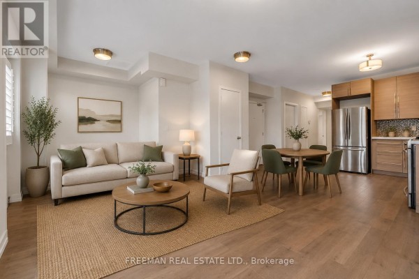 Living room - 12 Arlington Avenue, Toronto, ON M6G3K8 Photo 4