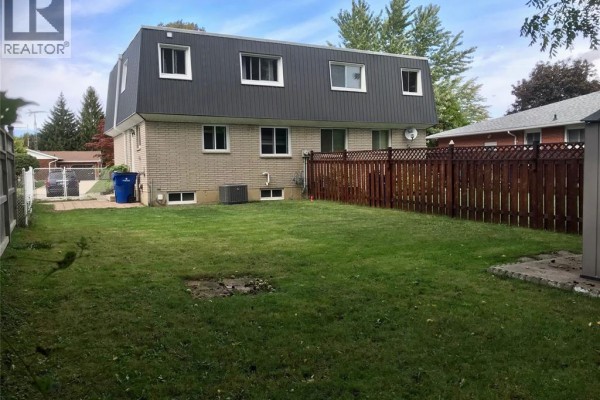 4pc Bathroom - 12 Athlone Court, Chatham, ON N7L1X9 Photo 3