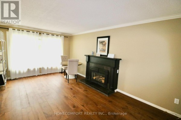 12 Banbury Court, Aurora, ON, photo 2