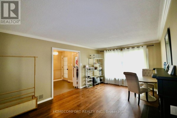 12 Banbury Court, Aurora, ON, photo 3