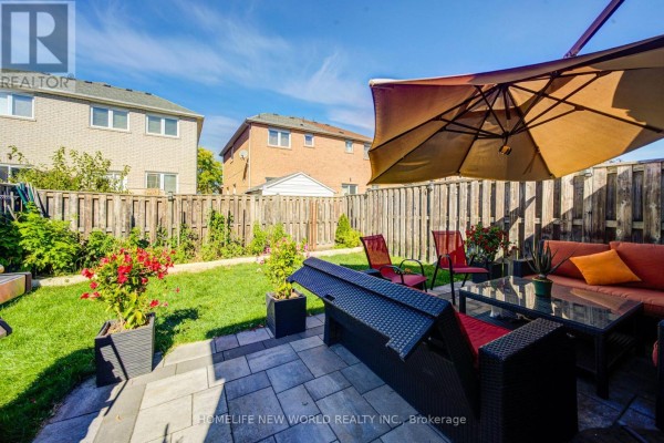 12 Belvia Drive, Vaughan, ON L4K5J7 Photo 4